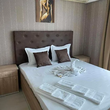 Gallery ساني بيتش