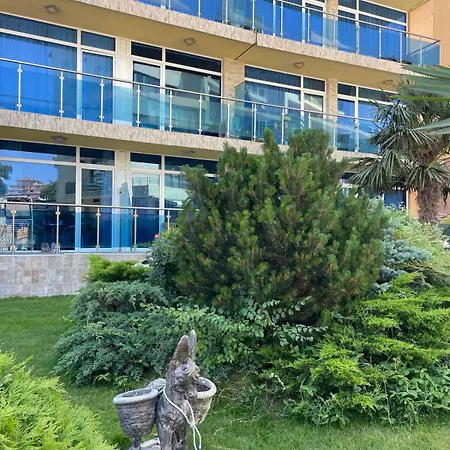 Gallery דירה *